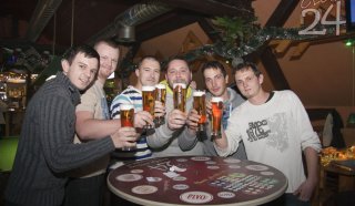 3. ROČNÍK ORIGINÁLNEJ PIVNEJ SÚŤAŽE v CLUBe24 - december 2012 3. ROČNÍK ORIGINÁLNEJ PIVNEJ SÚŤAŽE v CLUBe24 - december 2012