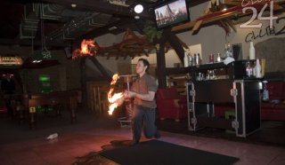 Barmanská show - Tomáš Gyén Barmanská show - Tomáš Gyén