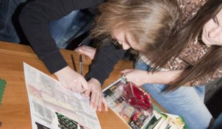 Víťaz súťaže NAJLEPŠIE MATURITNÉ OZNAMKO ROKA 2012 - 4.D Obchodná akadémia